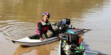 Lomba Balap Perahu Cis di Desa Salimuran, Beberapa Peserta dari Luar Kabupaten