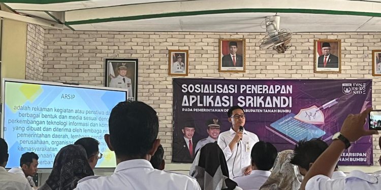 Dispersip Tanah Bumbu Sosialisasikan Penerapan Aplikasi Srikandi