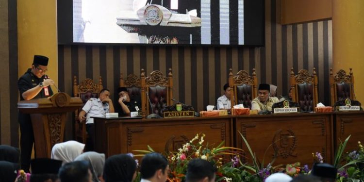 Paripurna di DPRD Tanbu, Ini Jawaban Bupati Terkait Pandangan Umum Fraksi
