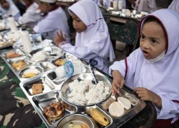 Wouw, Perlu Ratusan Miliar pertahun, untuk Makan Siang Gratis Murid di Banjarmasin