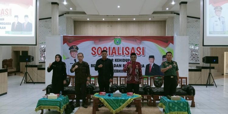 Bakesbangpol Tanah Bumbu Gelar Sosialisasi Gerakan Indonesia Bersatu Dalam Kebhinekaan