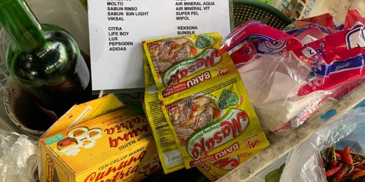 Pria di Banjarmasin Ini, Tempel Daftar Produk Israel di Tempat Bumbu Dapur: Aware Always