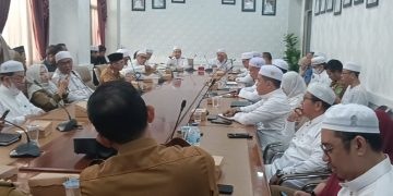 Bupati Tanah Bumbu Prihatin dengan Kemunculan Buaya di Pantai Pagatan
