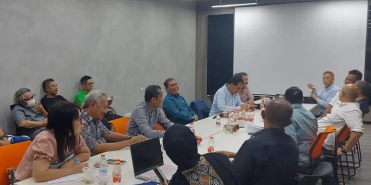 Siap Ikuti Rakornas, Bupati dan Ketua DPRD Tanah Bumbu Tiba Dilokasi Acara