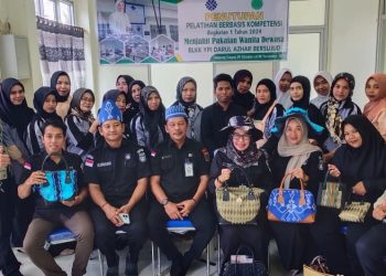 Pelatihan Menjahit di Yayasan Pendidikan Islam Darul Azhar Bersujud Ditutup
