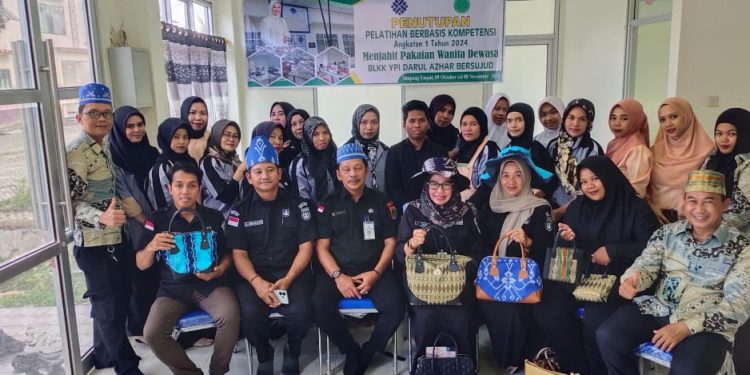 Pelatihan Menjahit di Yayasan Pendidikan Islam Darul Azhar Bersujud Ditutup