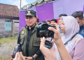 Abah Zairullah Gunakan Hak Pilihnya di TPS 10 Desa Bersujud