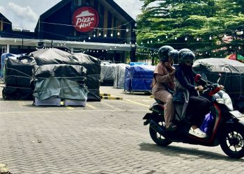 Nitizen Ngakak, Viral PizzaHut di Banjarmasin Berubah Jadi ‘Pasar Tungging’