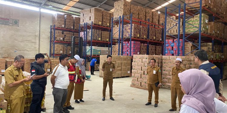 Ketersediaan dan Harga Bahan Pangan Pokok Jelang Nataru di Kabupaten Tanah Bumbu Terpantau Stabil