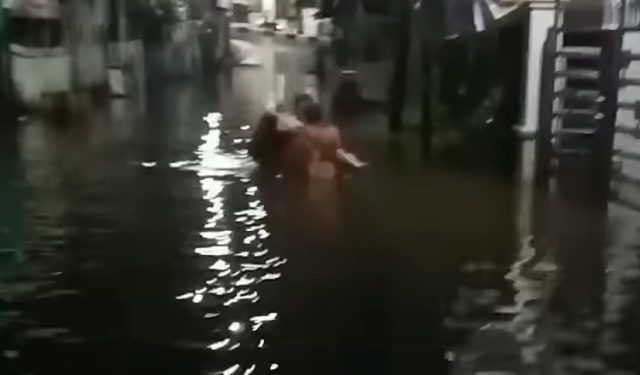 Kawasan Langganan Banjir di Banjarmasin Kembali Dilanda Pasang Dalam Malam Hari