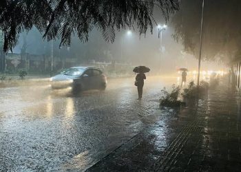 Hujan Deras di Senja, Warga Banjarmasin Waspadai Ancaman ‘Timbul Tilam’ Tatkala Tidur