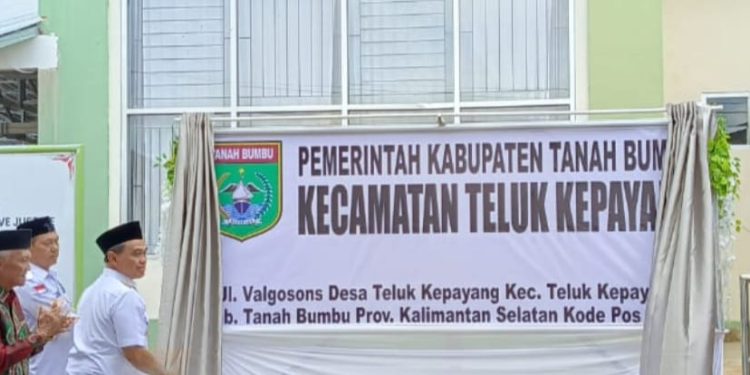 Bupati Zairullah Resmikan Kantor Kecamatan Teluk Kepayang