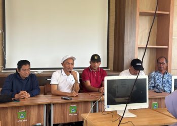 Sekda Tanah Bumbu H Ambo Sakka Tinjau Gedung Baru SMPN 4 Kusan Hilir