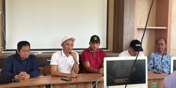 Sekda Tanah Bumbu H Ambo Sakka Tinjau Gedung Baru SMPN 4 Kusan Hilir