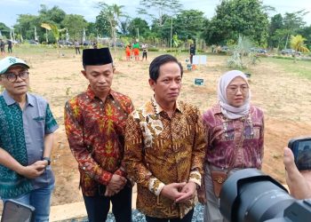 Menteri Lingkungan Hidup Hanif Faisol Nurofiq ke Tanah Bumbu