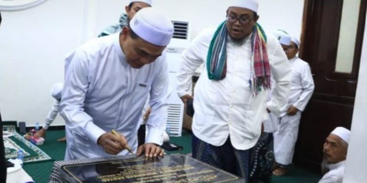 Bupati Zairullah Azhar Resmikan Pembangunan Infrastruktur Makam Bersejarah di Tanah Bumbu