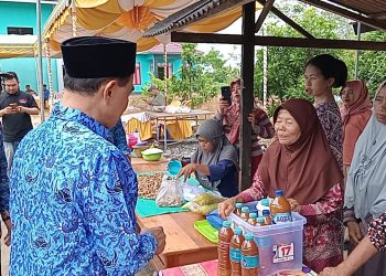 Bupati Zairullah Resmikan Pasar Murah Ramadhan di Desa Madu Retno