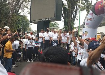 Meriahkan HPN 2025, Ribuan Masyarakat Ikuti Jalan Santai dan Senam Pagi di Taman Siring 0 Km Banjarmasin
