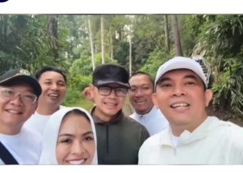 Bupati Andi Rudi Latif dan Para Kepala Daerah Menuju Puncak Gunung Tidar