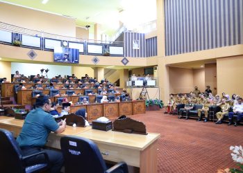 Fraksi DPRD Tanah Bumbu Sampaikan Pandangan Umum atas Raperda Riset dan Inovasi Daerah