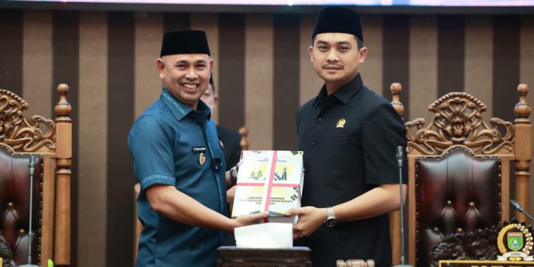 Wabup Tanah Bumbu Sampaikan LKPJ Pemerintah Daerah 2024
