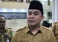 Bang Arul Tuntaskan Pekerjaan Hingga Dini Hari