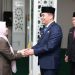 Bupati Bang Arul Kukuhkan Yulian Herawati Sebagai Plh Sekda Tanah Bumbu