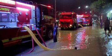 Aksi Cepat Bupati Bang Arul Tangani Banjir di Tanah Bumbu