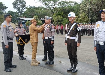 Polres Tanah Bumbu Laksanakan Apel Gelar Pasukan Operasi Ketupat 2025