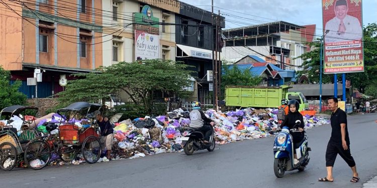 Sejumlah Titik Krusial Hamparan Sampah di Tepi Jalan Banjarmasin, Ada yang Tak Bisa Dilewati Lagi