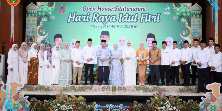 Begini Momentum Hangat Silaturahmi Bang Arul dan Pemkab Tanbu di Open House Idul Fitri Gubernur Kalsel