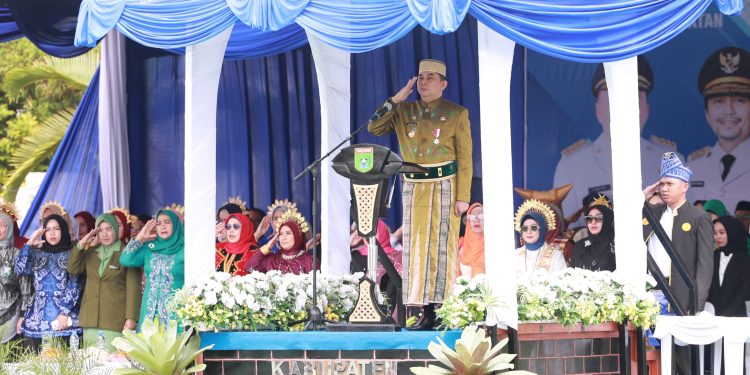 Bupati Andi Rudi Latif Pimpin Upacara Perdana Peringatan Hari Jadi ke 22 Tanah Bumbu
