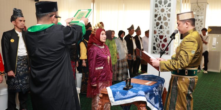 Momen Istimewa Hari Jadi ke-22 Tanbu, Bupati Bang Arul Lantik Yulian Herawati sebagai Pj Sekda