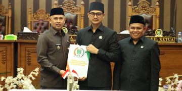 Wakil Bupati H. Bahsanudin Hadiri Rapat Paripurna DPRD Dalam Rangka Penyampaian Rekomendasi LKPJ TA 2024
