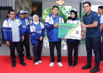 Bupati Andi Rudi Latif Lepas Kontingen Tanah Bumbu ke POPDA 2025