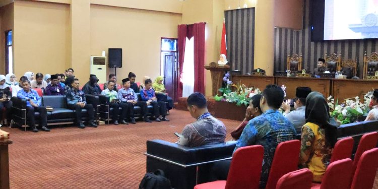 DPRD Tanah Bumbu Dengarkan Jawaban Bupati Terkait Dua Raperda Strategis