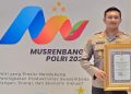 Kapolres Tanah Bumbu AKBP Arief Prasetya SIK Terima Penghargaan Dari Kapolri