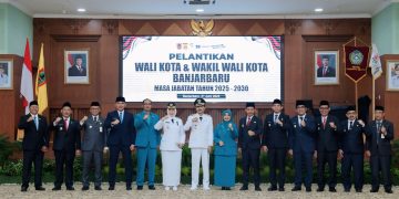 Bupati Andi Rudi Latif Hadiri Acara Pelantikan Walikota dan Wakil Walikota Banjarbaru