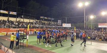 Ribuan Penonton Padati Babak Semifinal Turnamen Bola Voli Kapolres Cup 2025
