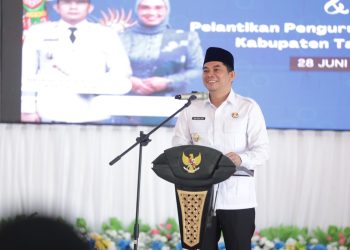 Bupati Andi Rudi Latif Kukuhkan Ketua Dekranasda Tanah Bumbu Masa Bakti 2025-2030