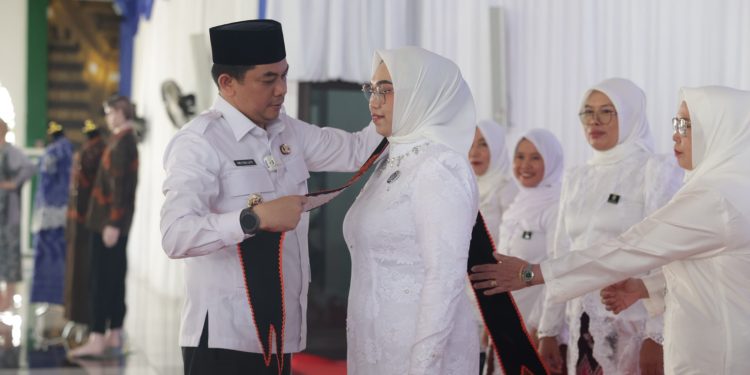 Bupati Andi Rudi Latif Kukuhkan Bunda PAUD dan Lantik Pokja Bunda PAUD Tanah Bumbu Periode 2025-2030