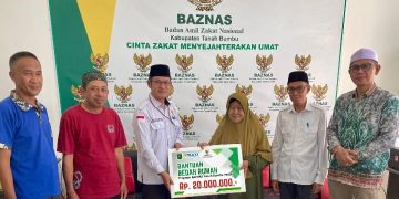BAZNAS Salurkan Bantuan Zakat untuk Bedah Rumah Layak Huni di Desa Karang Rejo