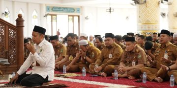 Bupati Andi Rudi Latif Instruksikan Jajarannya Gelar Shalat Hajat Peringati Hari Jadi Kalsel ke-75