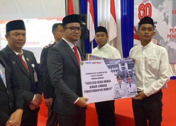 Wakil Ketua DPRD Tanbu Hadiri Pemberian Remisi Ratusan Warga Binaan Lapas Batulicin