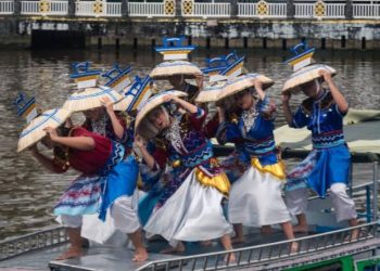 Warga Banjarmasin Padati Kawasan Ini di Puncak Festival Budaya Pasar Terapung