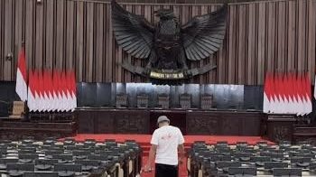 Sahroni, Nafa, Eko dan Uya Kuya Dinonaktifkan di DPR RI, belum Di-Recall Ya.. 