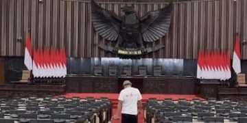 Sahroni, Nafa, Eko dan Uya Kuya Dinonaktifkan di DPR RI, belum Di-Recall Ya.. 