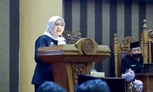 Bupati Tanbu Sampaikan Jawaban atas Pandangan Fraksi DPRD Terkait RAPBD-P 2025