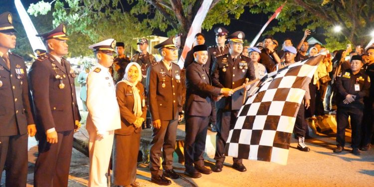 Upacara Taptu dan Pawai Obor Peringatan HUT RI ke-80 di Tanah Bumbu
