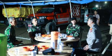 Bupati Andi Rudi Latif Bentuk Satgas Aksi Cepat Tanah Bumbu, Misi Penyelamatan Korban Kecelakaan Helikopter
